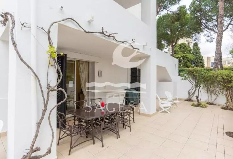 Jardines De Las Golondrinas