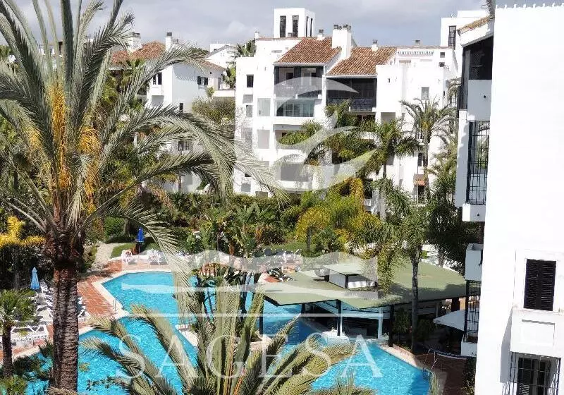 Jardines De Las Golondrinas
