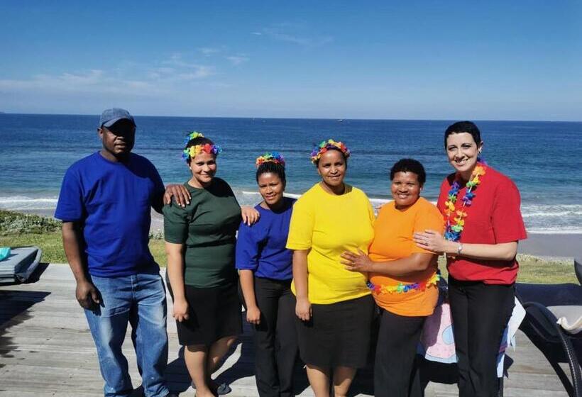 فندق African Oceans Manor On The Beach