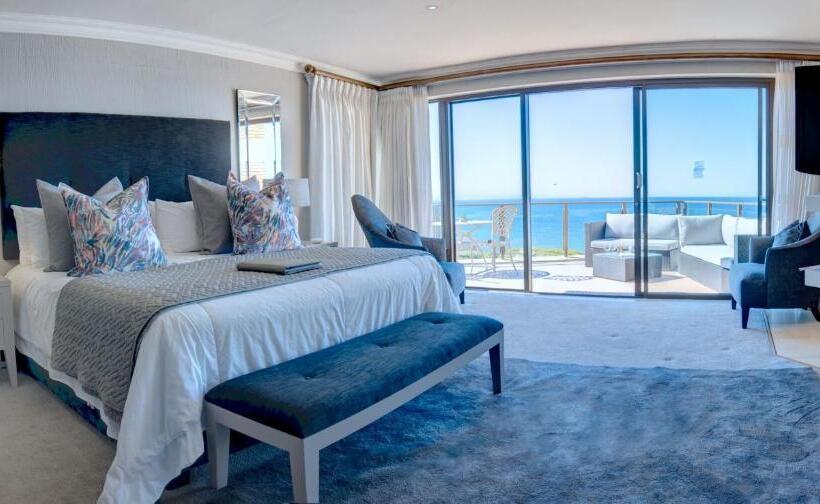 فندق African Oceans Manor On The Beach