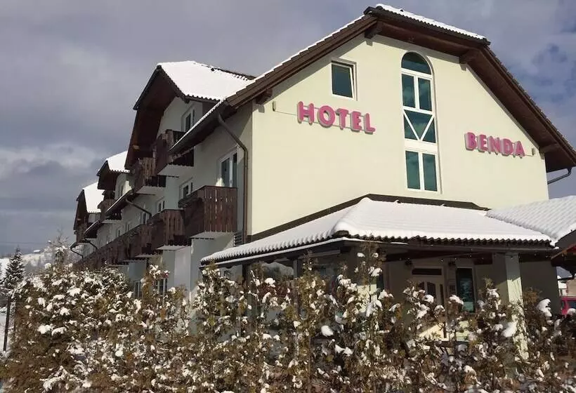 هتل Benda