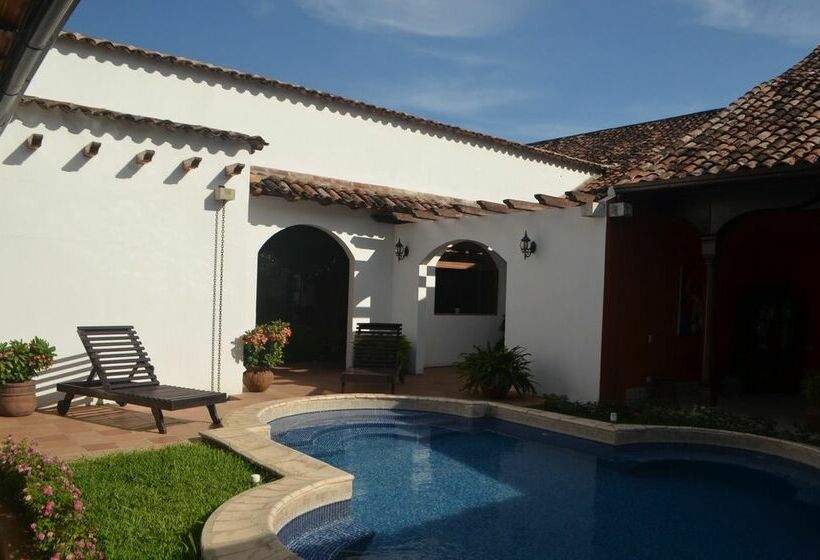 هتل Casa La Merced