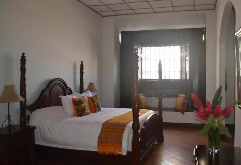 هتل Casa La Merced