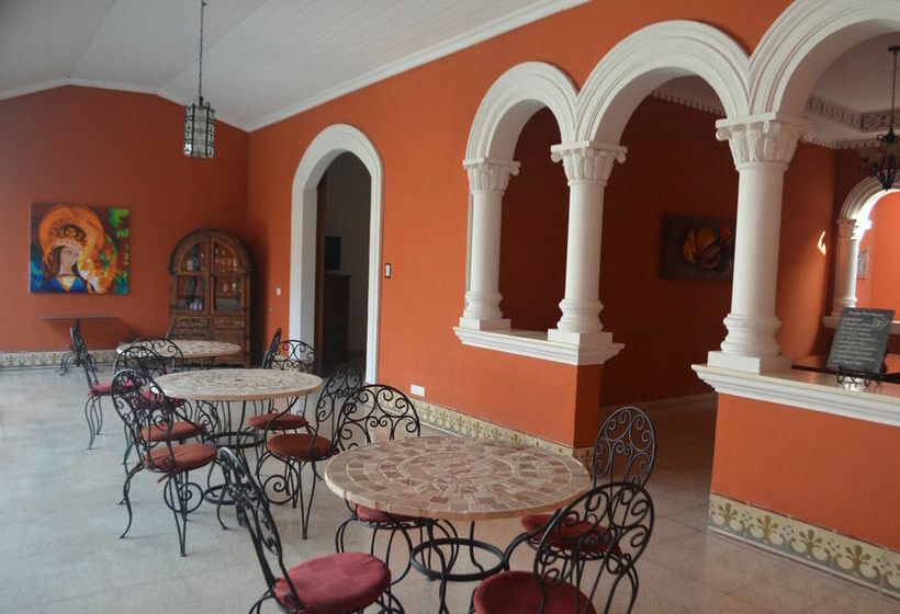 هتل Casa La Merced