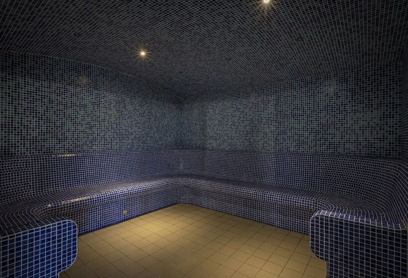 Clayton Hotel Liffey Valley