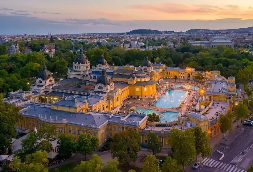 Hotell Equity Point Budapest