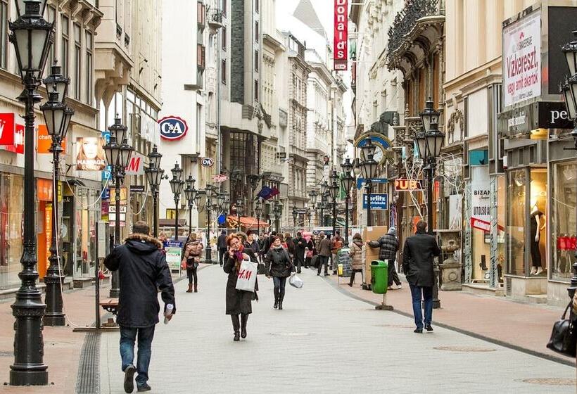 酒店 Equity Point Budapest