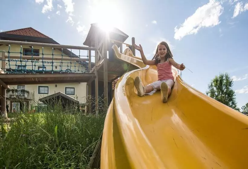 ホテル Gasthof Am Riedl