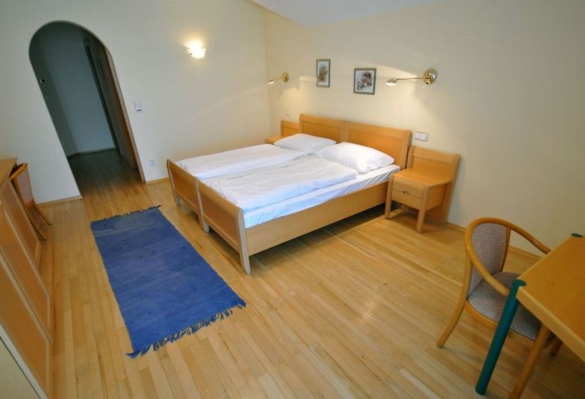 Отель Gasthof Am Riedl