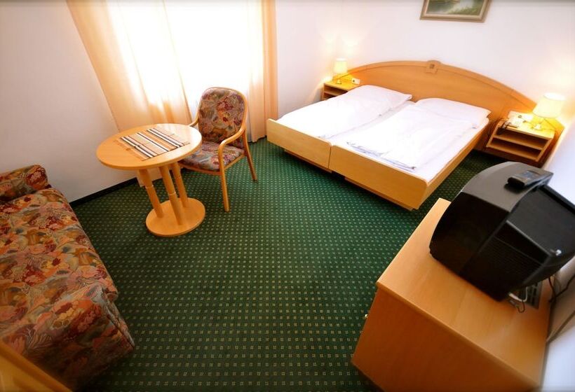 Отель Gasthof Am Riedl