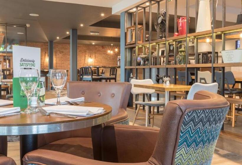 فندق Holiday Inn Manchester Central Park By Ihg