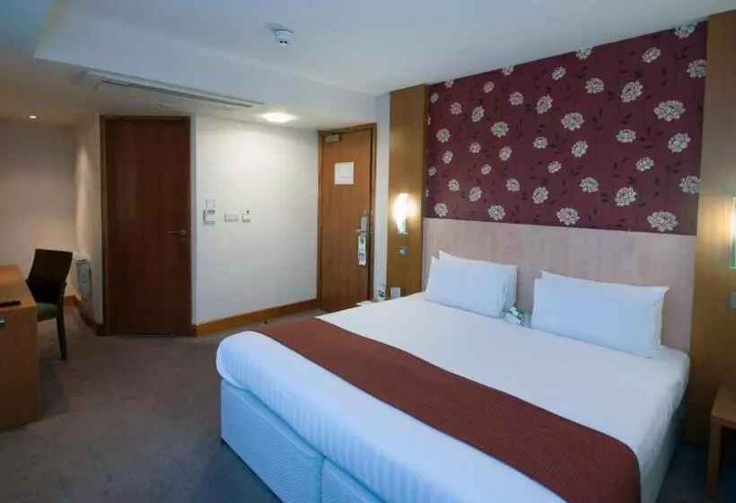 Hotelli Holiday Inn Manchester Central Park By Ihg