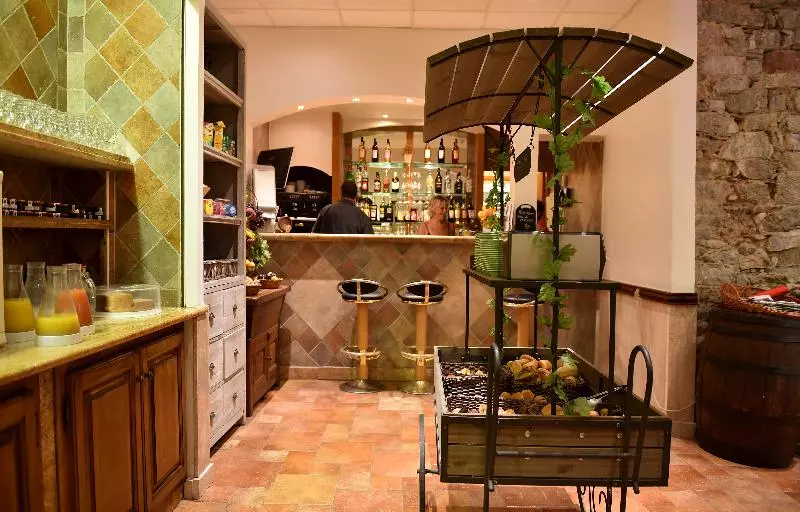 בית מלון כפרי Les Jardins De La Glaciere