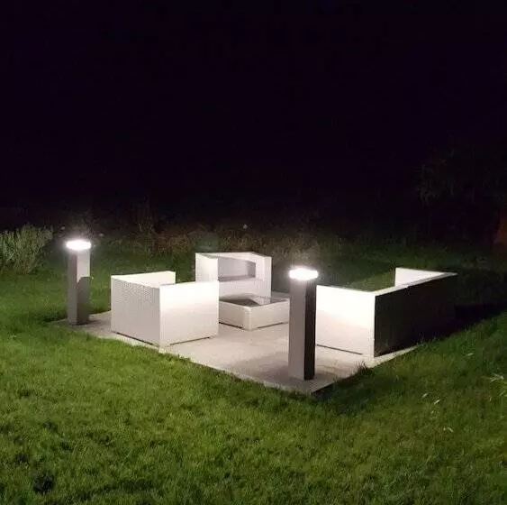 בית מלון כפרי Les Jardins De La Glaciere