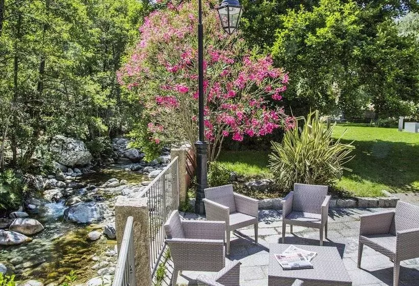 בית מלון כפרי Les Jardins De La Glaciere