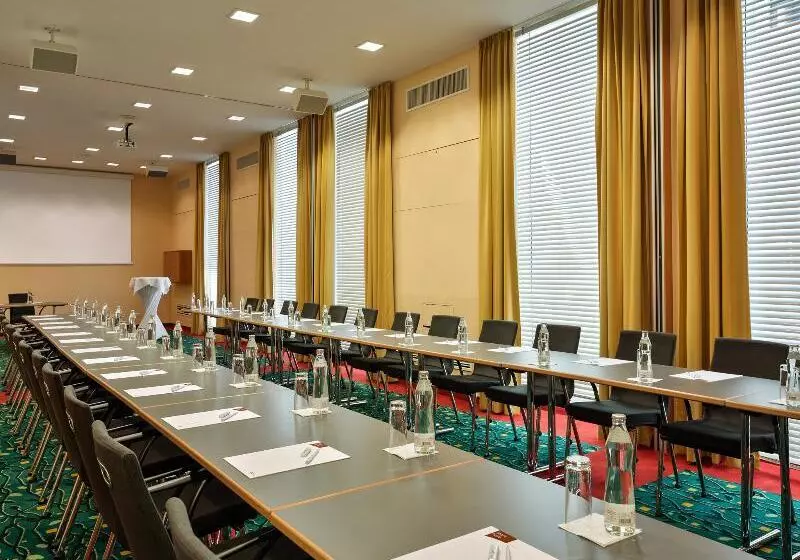 Quality Hotel Vienna