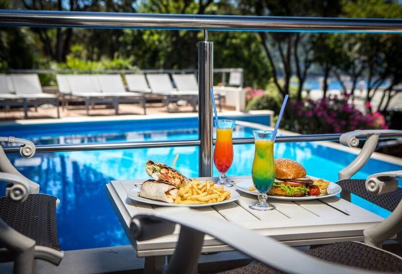 ホテル Royal Ariston