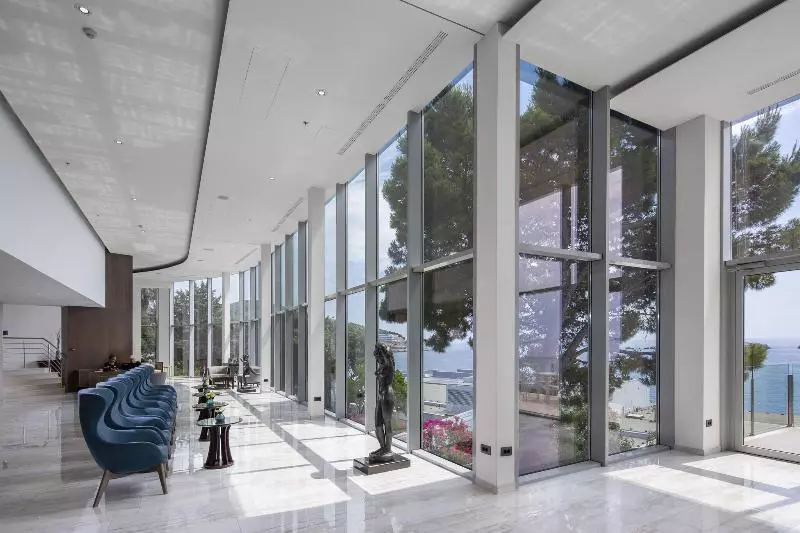 Отель Royal Ariston