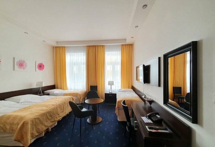 هتل A1 Royal Plaza