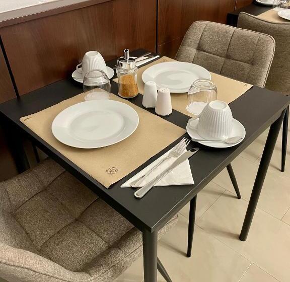 هتل A1 Royal Plaza