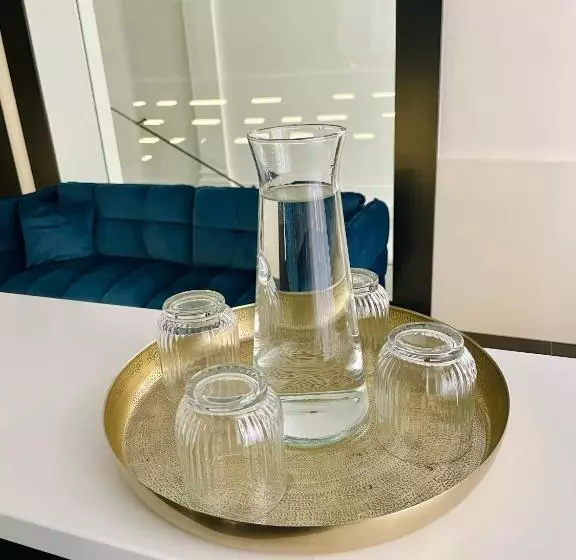 هتل A1 Royal Plaza