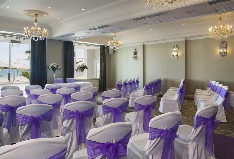 L’horizon Beach Hotel & Spa