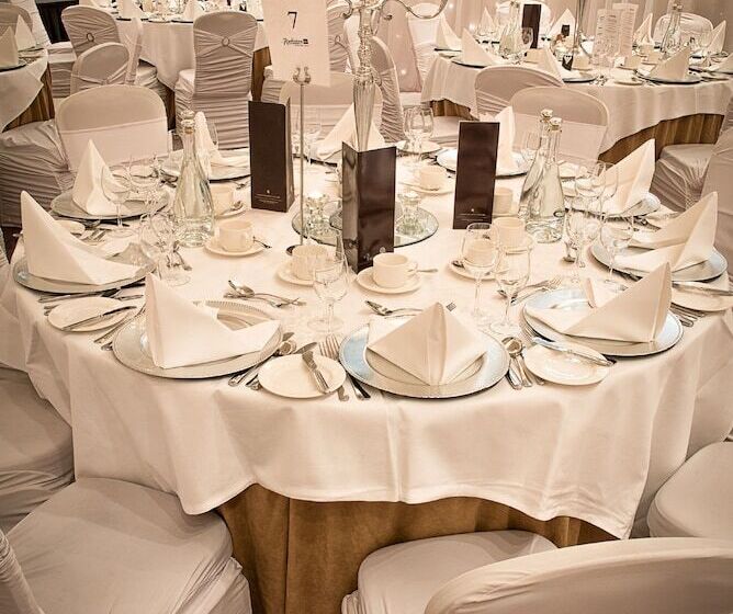 Radisson Blu Hotel & Spa, Little Island Cork