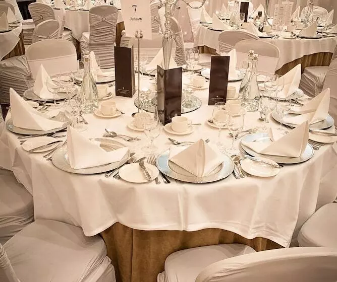 Radisson Blu Hotel & Spa, Little Island Cork