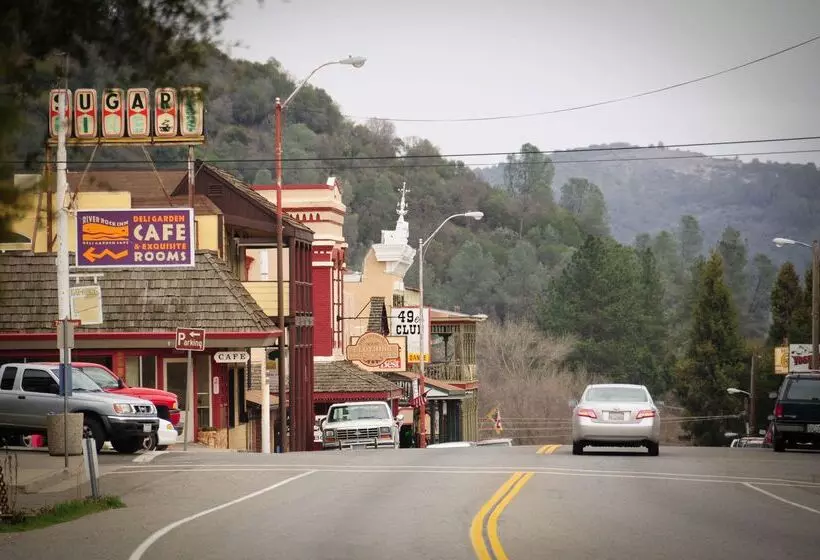 酒店 Best Western Plus Yosemite Way Station