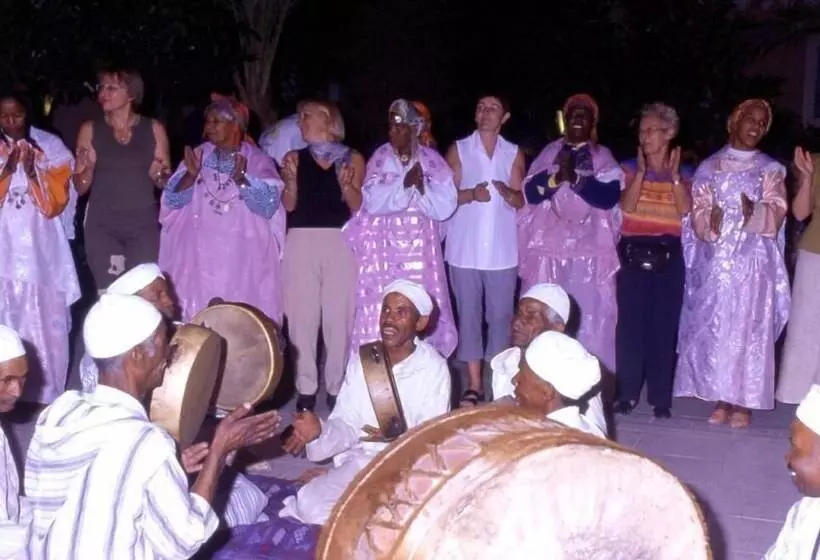 مسافرخانه Palmeraie