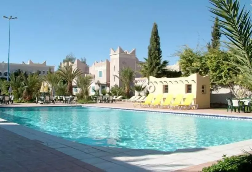 مسافرخانه Palmeraie