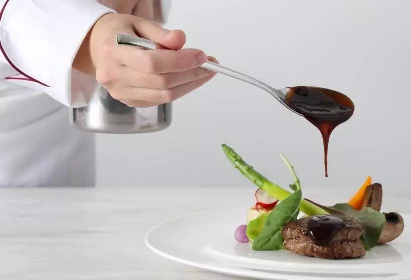 هتل Ana Crowne Plaza Okayama, An Ihg