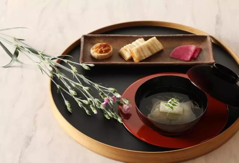 هتل Ana Crowne Plaza Okayama, An Ihg