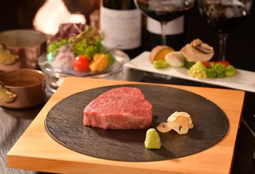 هتل Ana Crowne Plaza Okayama, An Ihg