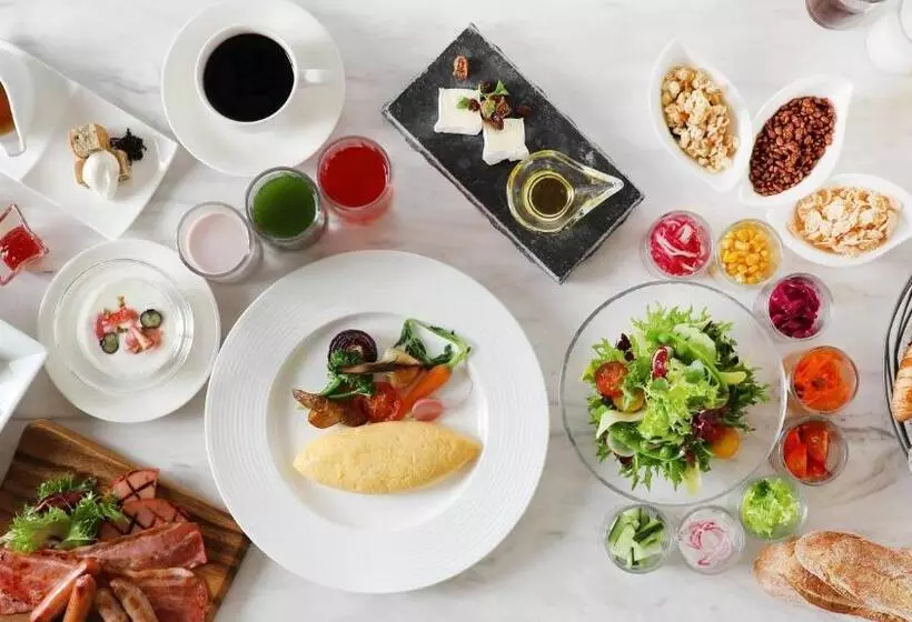 هتل Ana Crowne Plaza Okayama, An Ihg