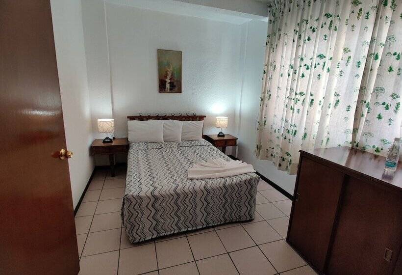 هتل Aristos Express Huejotzingo