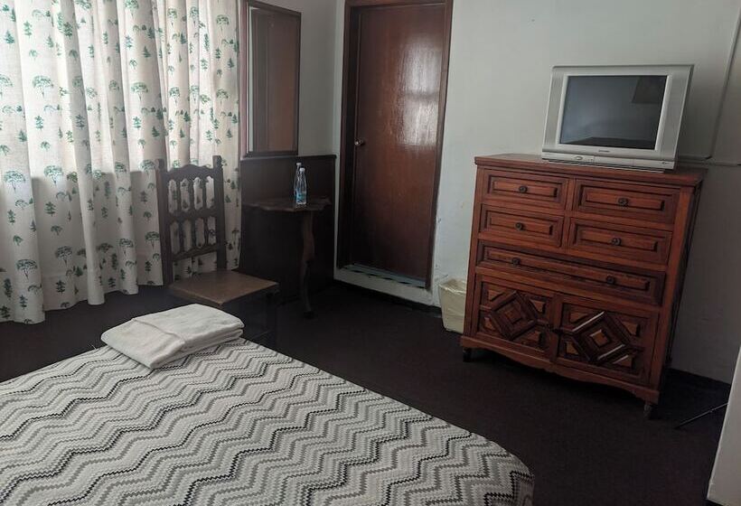 هتل Aristos Express Huejotzingo