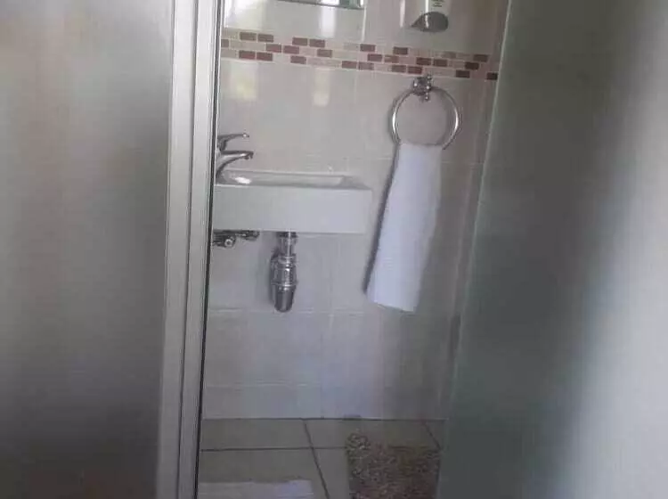 ホテル Bluewater Beachfront Guesthouse