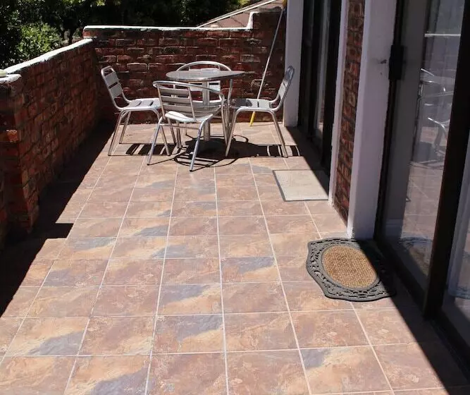 ホテル Bluewater Beachfront Guesthouse