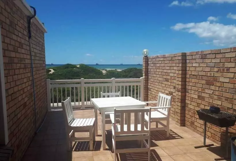 ホテル Bluewater Beachfront Guesthouse