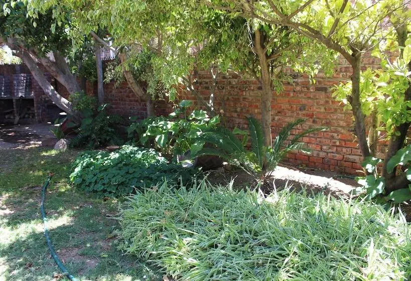 ホテル Bluewater Beachfront Guesthouse