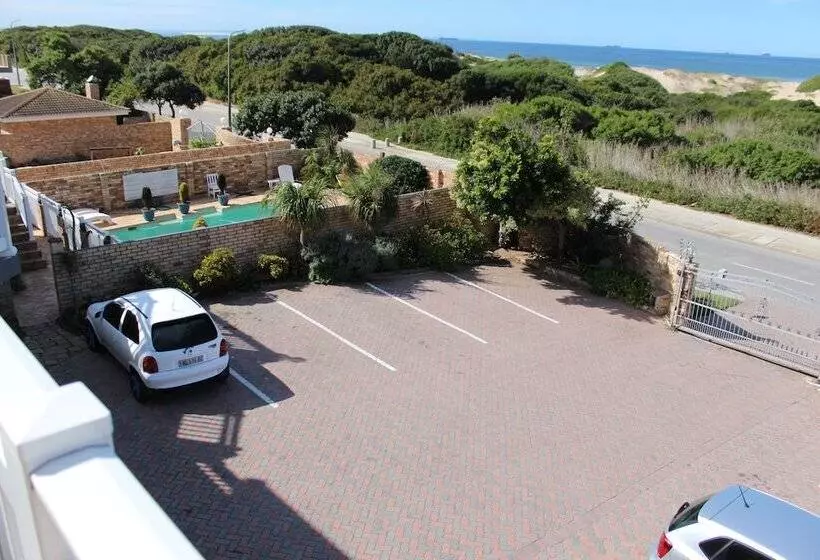 ホテル Bluewater Beachfront Guesthouse