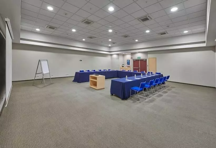 ホテル City Express By Marriott Reynosa