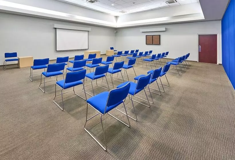 ホテル City Express By Marriott Reynosa