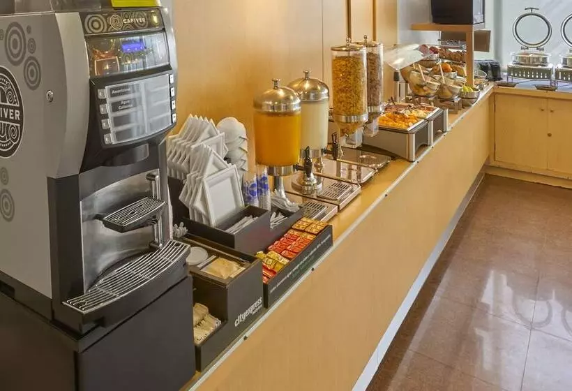 ホテル City Express By Marriott Reynosa