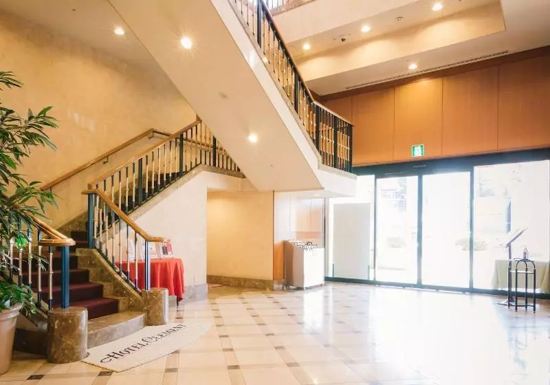 Jr Hotel Clement Uwajima