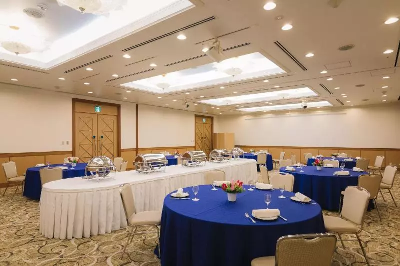 Jr Hotel Clement Uwajima