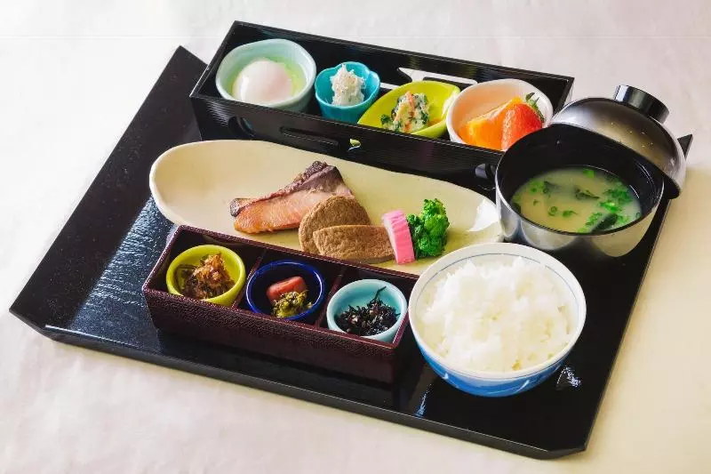 Jr Hotel Clement Uwajima