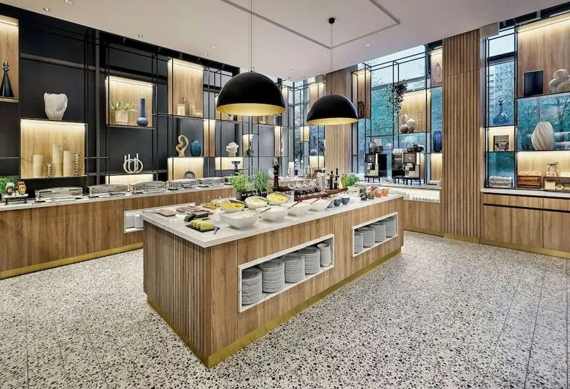 هتل Courtyard By Marriott Berlin City Center