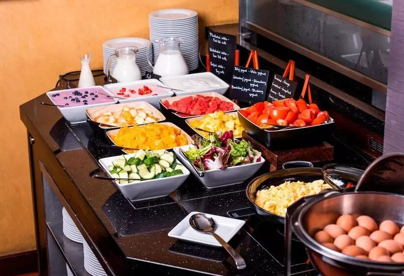 Hotelli Courtyard By Marriott Prague City